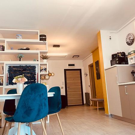 Luxury Kln By Alezzi Mamaia Nord Apartamento Năvodari Exterior foto